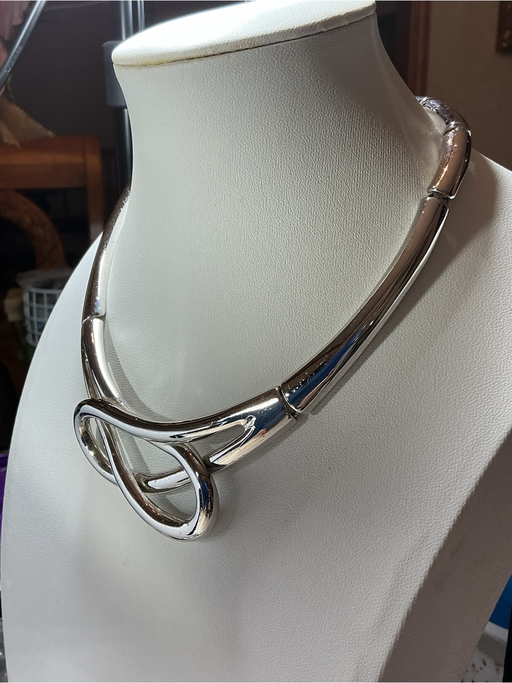 Monet Silver Tone Infinity Knot Collar Necklace Statement Vintage - Picture 2 of 8